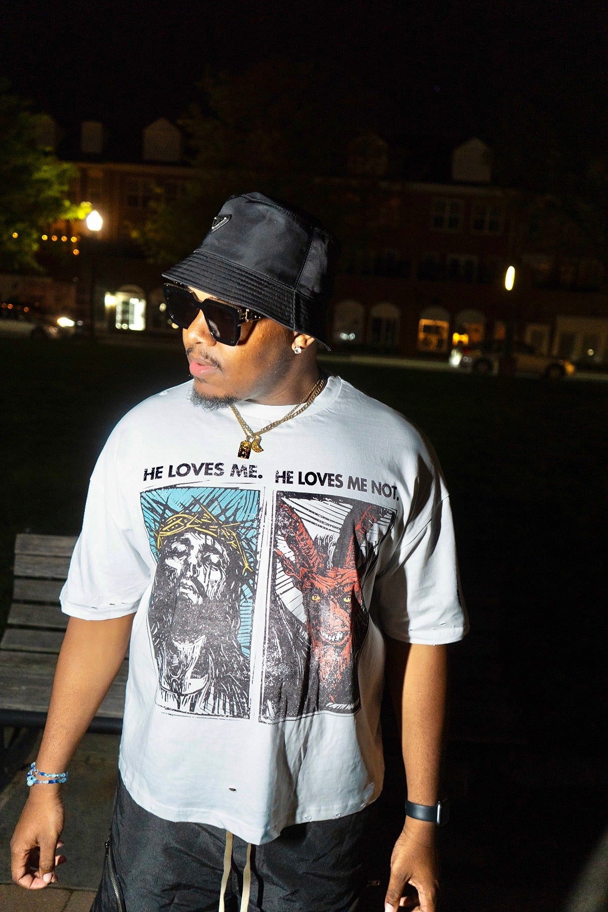 He Loves Me: T-Shirt